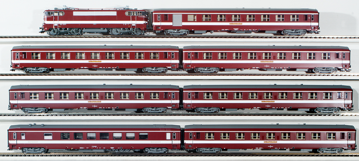 REE Modeles CM-016S - Le Capitole Train Set of the SNCF - DCC